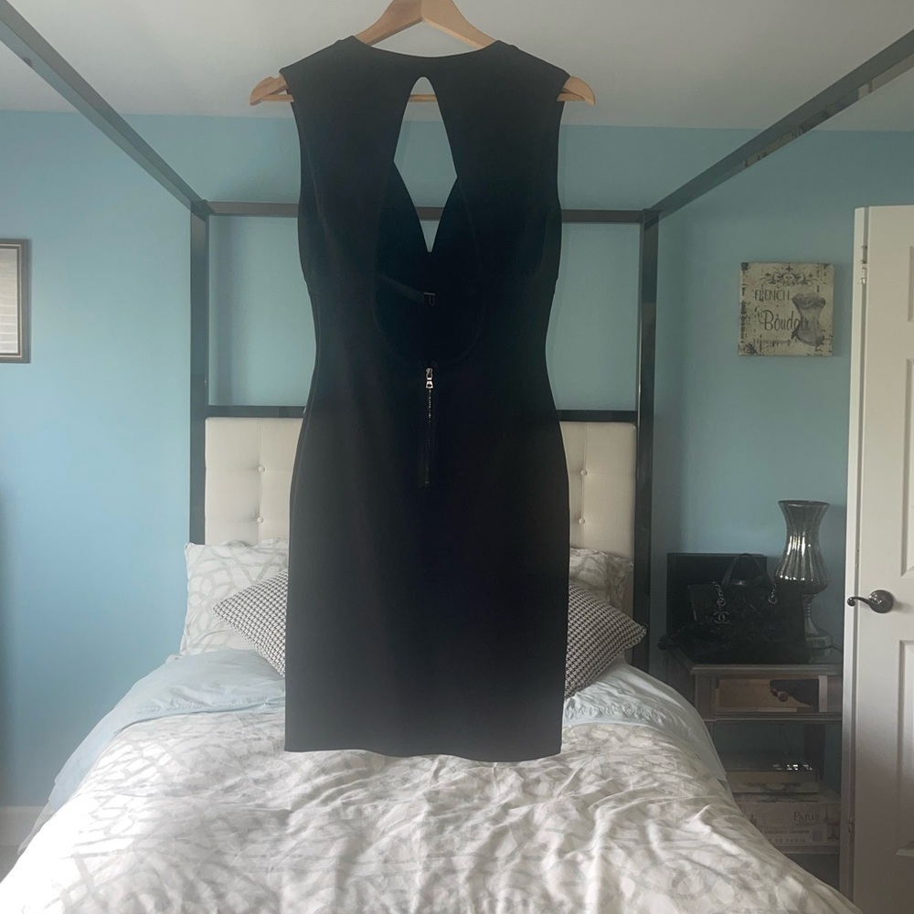 NEW BCBGMAXAZRIA Oralie Cutout Back Dress Black Bandage Style Mini Medium - Picture 6 of 10